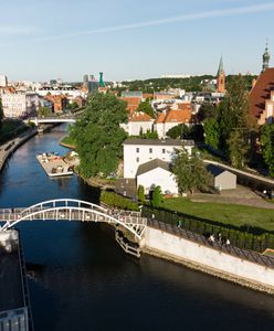 Tragedia w centrum Bydgoszczy. Mężczyzna wpadł do Brdy