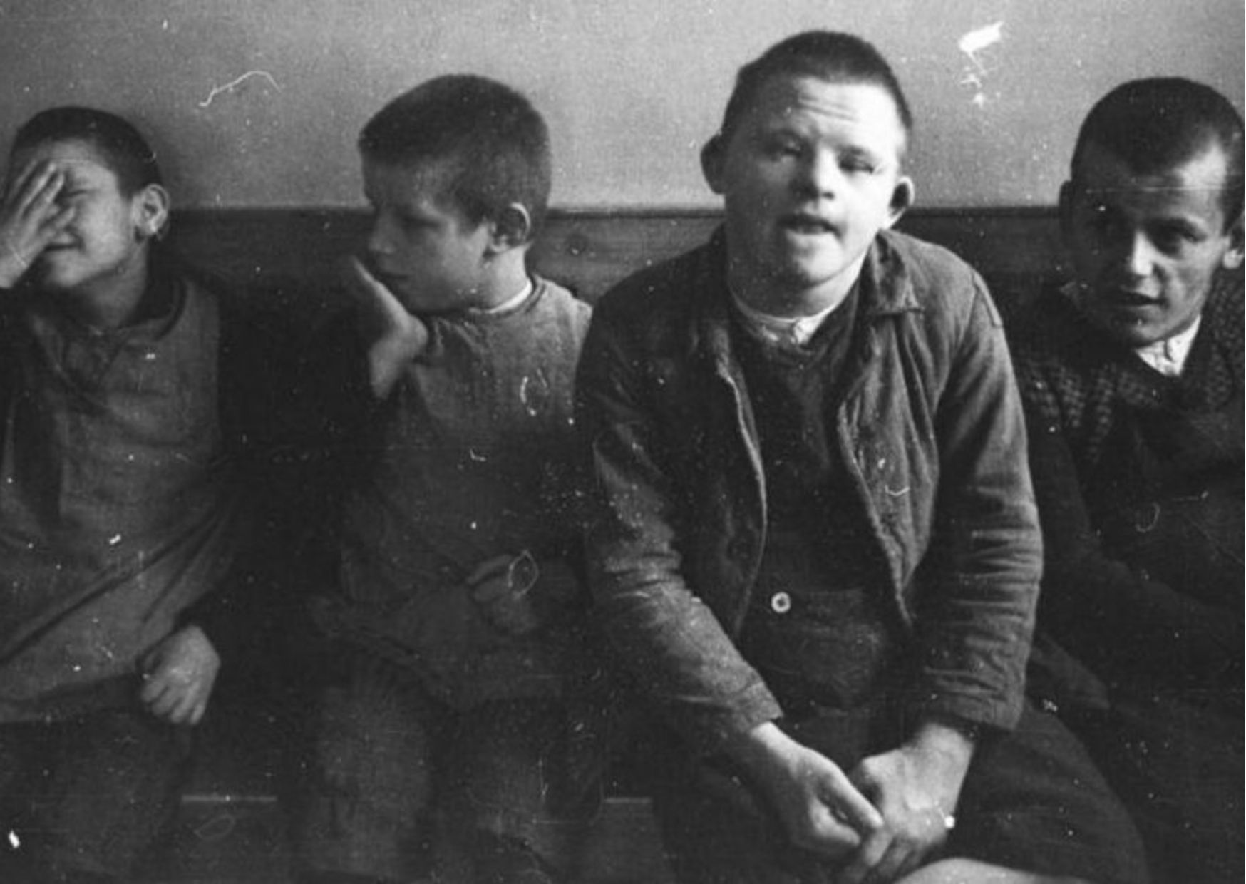 Niepełnosprawne dzieci w sanatorium Schönbrunn