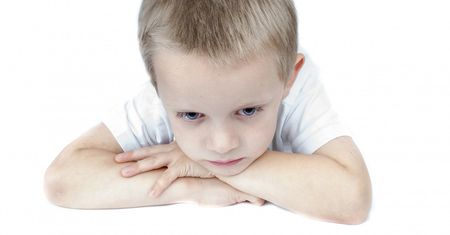 Objawy autyzmu u dzieci i diagnostyka spektrum