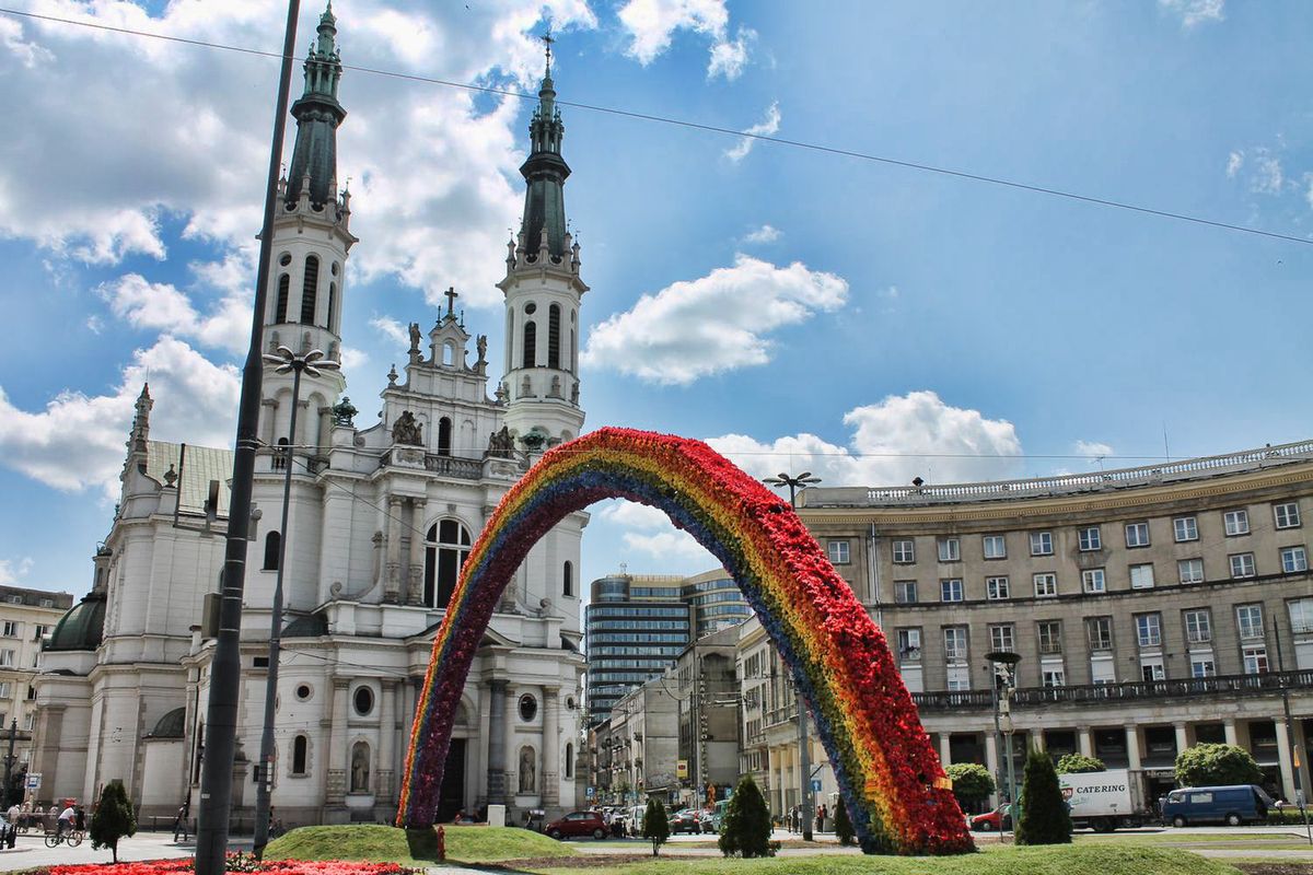 Kolejna próba podpalenia tęczy na pl. Zbawiciela!