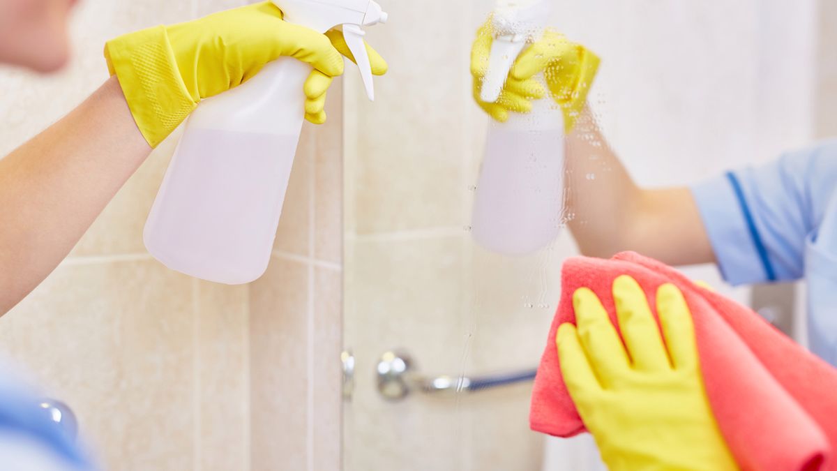 Czyszczenie luster - wszystko, co potrzebne, by odzyskały blask 1