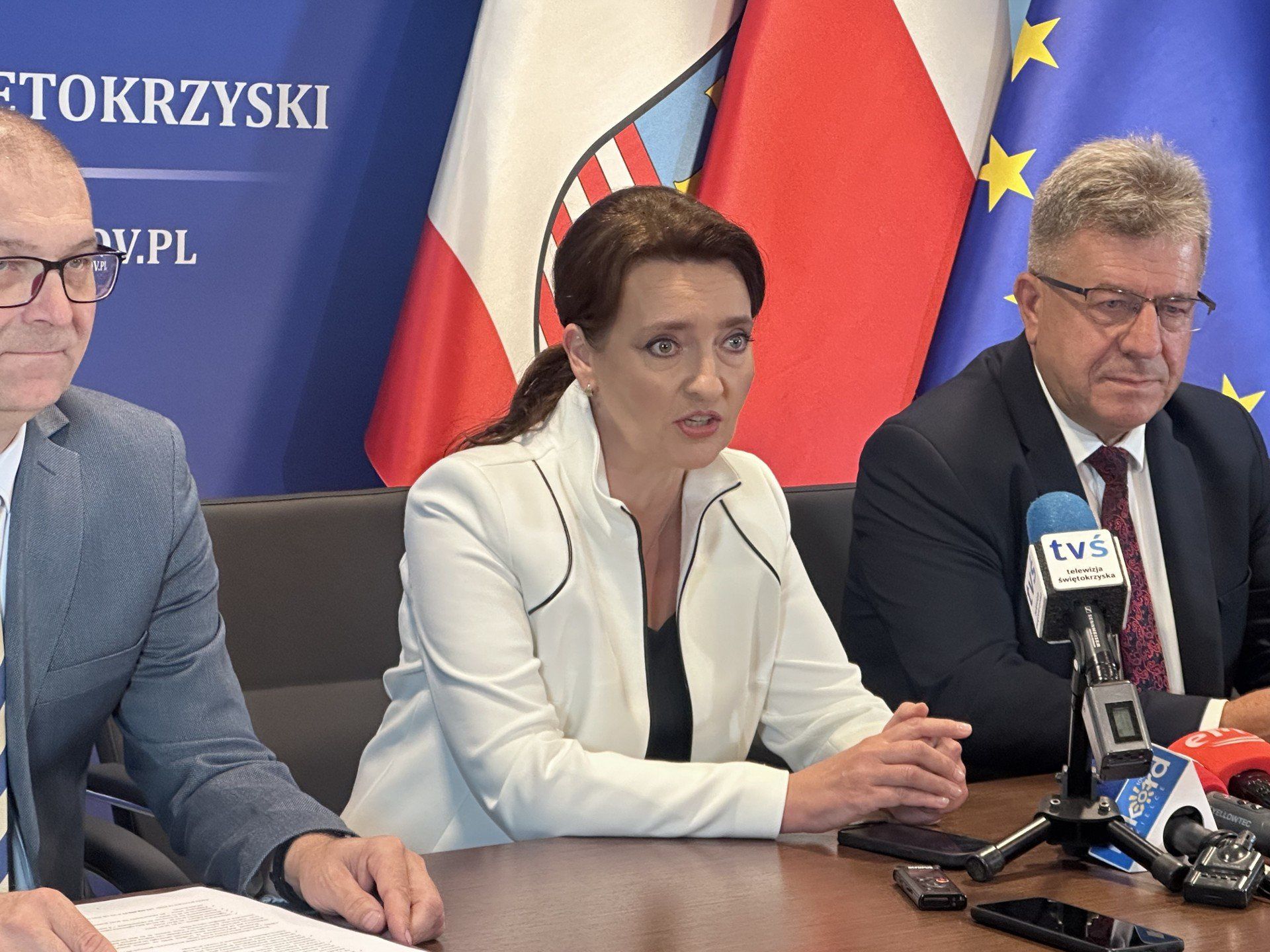 Pieniądze pochodzą z dwóch źródeł: Rządowego Funduszu Rozwoju Dróg oraz programu związanego z wdrażaniem ustawy o ochronie ludności i obronie cywilnej.
