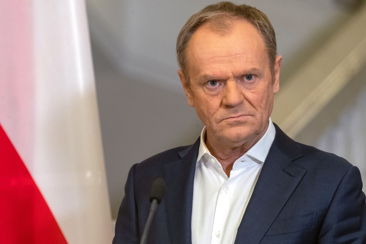 Donald Tusk skrytykował decyzję o fuzji Orlenu i Lotosu