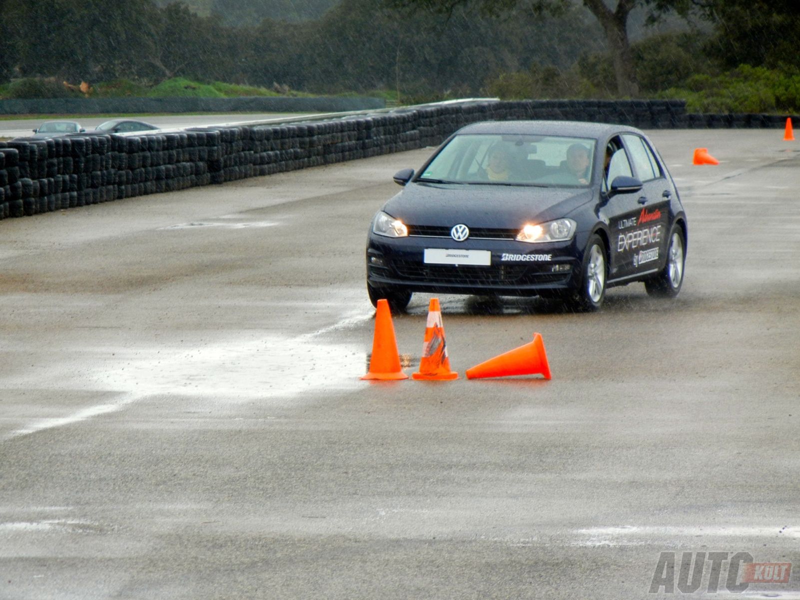 Test opon Bridgestone Potenza Adrenalin RE002 w Ascari Race Resort [galeria] 38