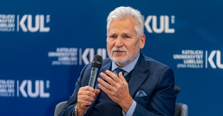 Kwaśniewski wyznał, jak Rosjanie go wkręcili w rozmowę z Poroszenką