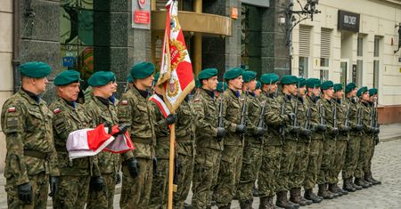 Co wiesz o Wojsku Polskim? Sprawdź się w krzyżówce