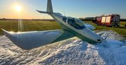Awaryjne lądowanie awionetki w Michałkowie. Pilot i pasażer wyszli o własnych siłach