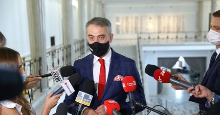 Poseł powiedział, kogo stracił przez COVID-19. "Jest pan jednym z ciężej doświadczonych polityków"