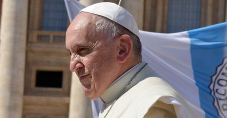 Ważny apel papieża. Franciszek: Nie zapominajmy, że to szaleństwo