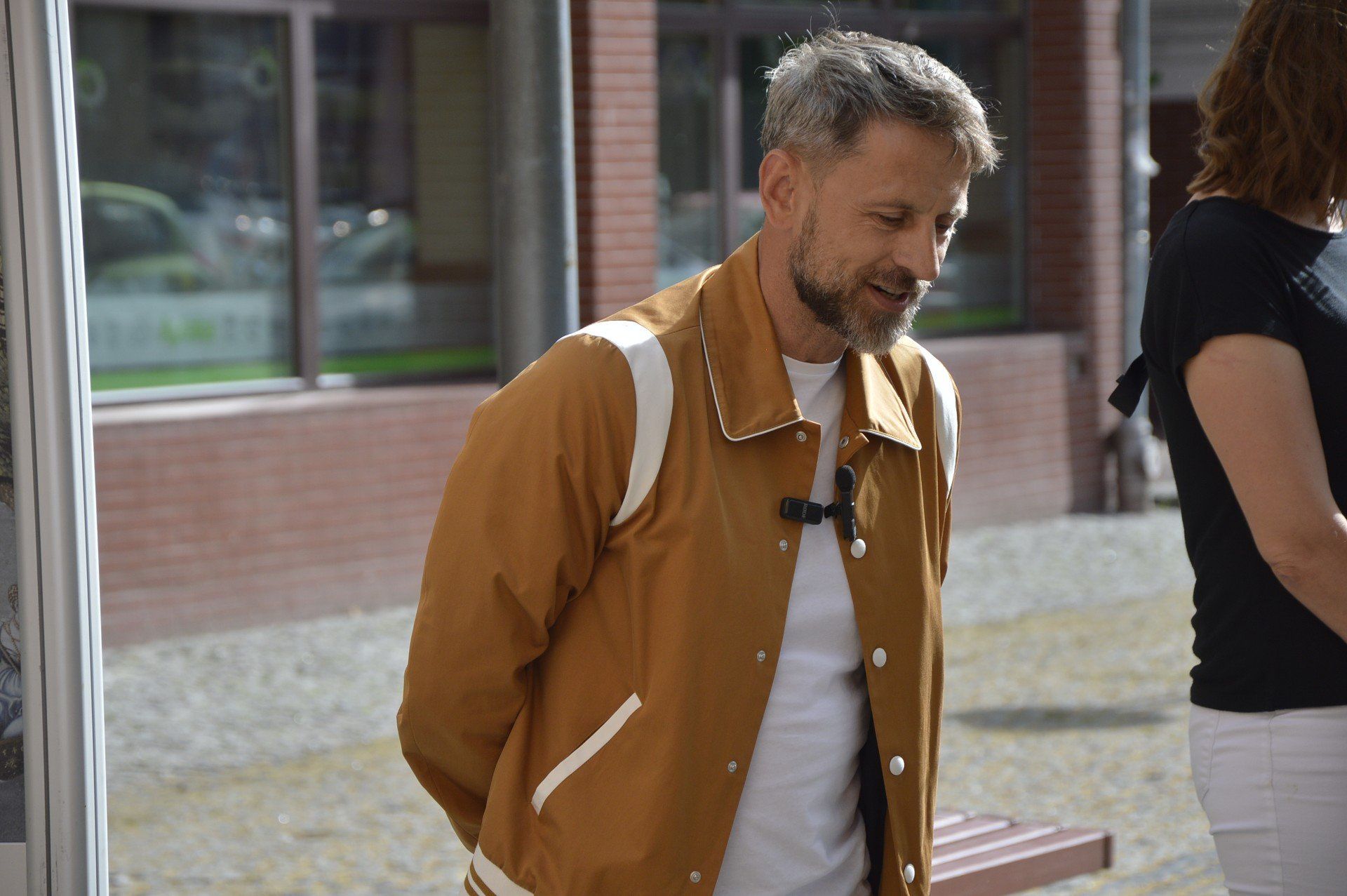 Stół myśliwski stał się atrakcją Rynku Staromiejskiego w Stargardzie.