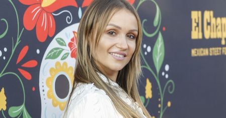 Sylwia Madeńska w neonowym stroju. Odsłoniła nogi do nieba