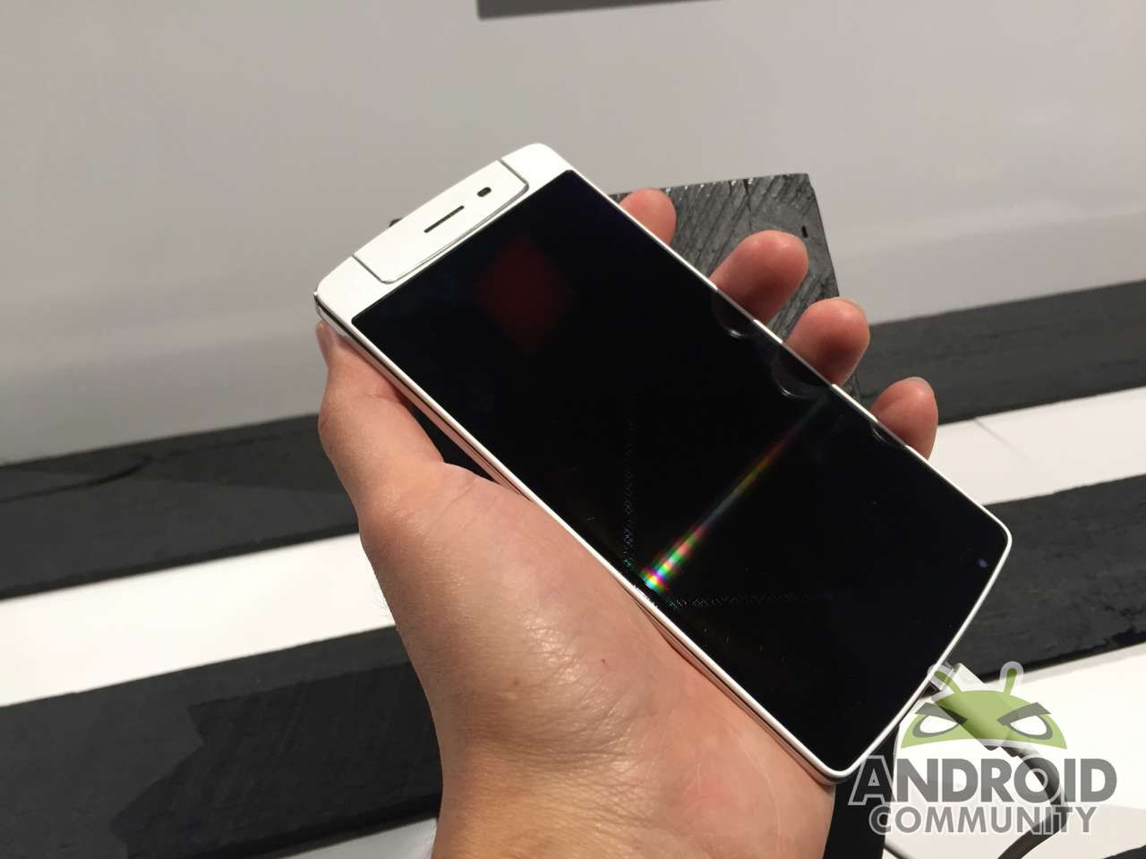 Smartfon do selfie i niedrogie tablety, czyli Polaroid na CES 2015 3