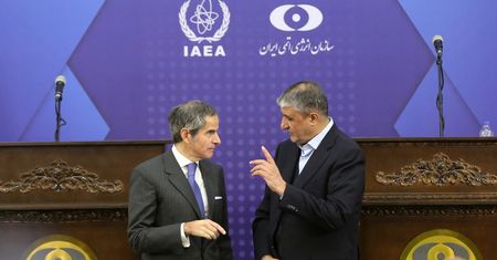 Iran ma ogromne zapasy wzbogaconego uranu. Przewyższają dopuszczalny limit