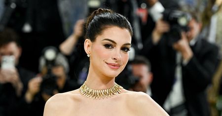 Anne Hathaway o późnej ciąży. "Byliśmy w głębokim szoku"