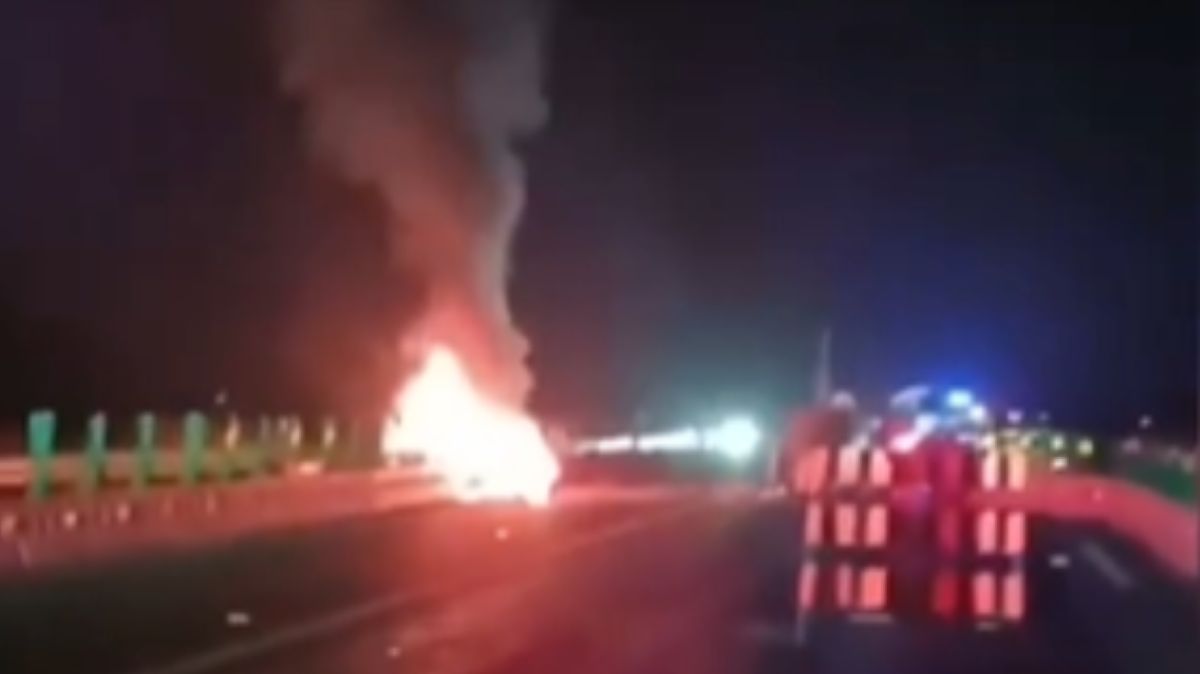 Wypadek samochodu autonomicznego SU7

