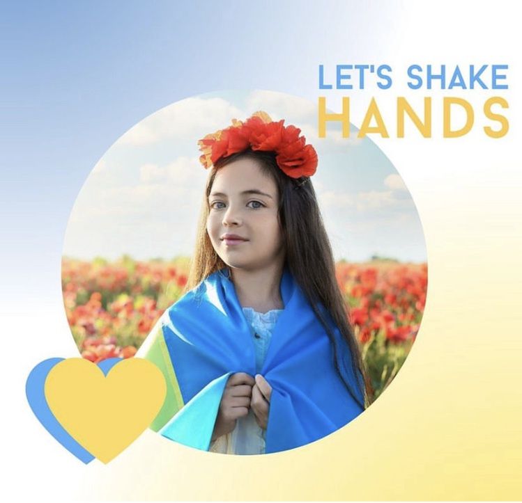 "Let's Shake Hands" - додаток для українських дітей