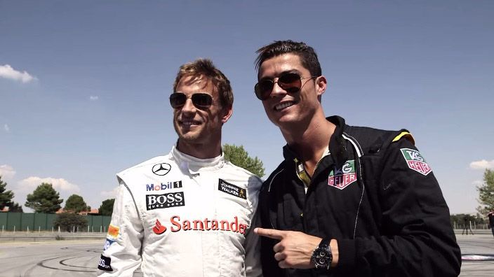 Cristiano Ronaldo i Jenson Button upalają McLareny 1
