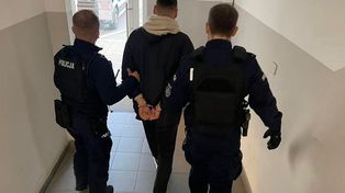 37-latek ukradł samochód w Raczkach. Policjanci wytropili go w Warszawie
