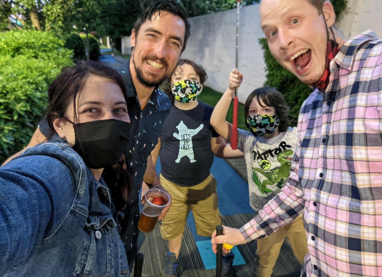 Trudności w małżeństwie. Rozwiązaniem okazał się trójkąt z przyjacielem pary