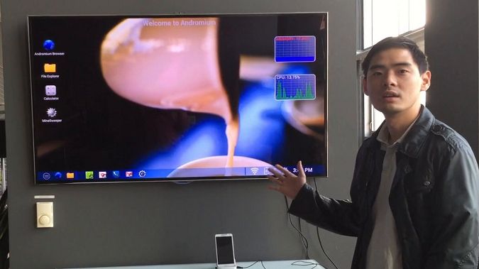 Andromium zamienia smartfona w komputer: oto gadżet, którego powinien bać się Amazon, Google i Apple. Teoretycznie 1