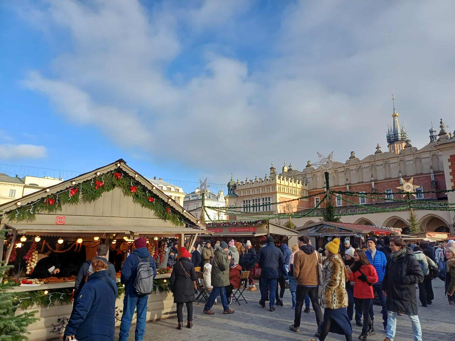 Na Rynku Głównym w Krakowie rozpoczął się Jarmark Bożonarodzeniowy