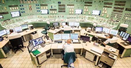 AI jak energia atomowa. Były pracownik giganta apeluje ws. bezpieczeństwa