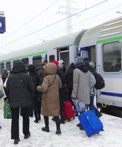 Atak zimy. Utrudnienia w transporcie kolejowym i lotniczym