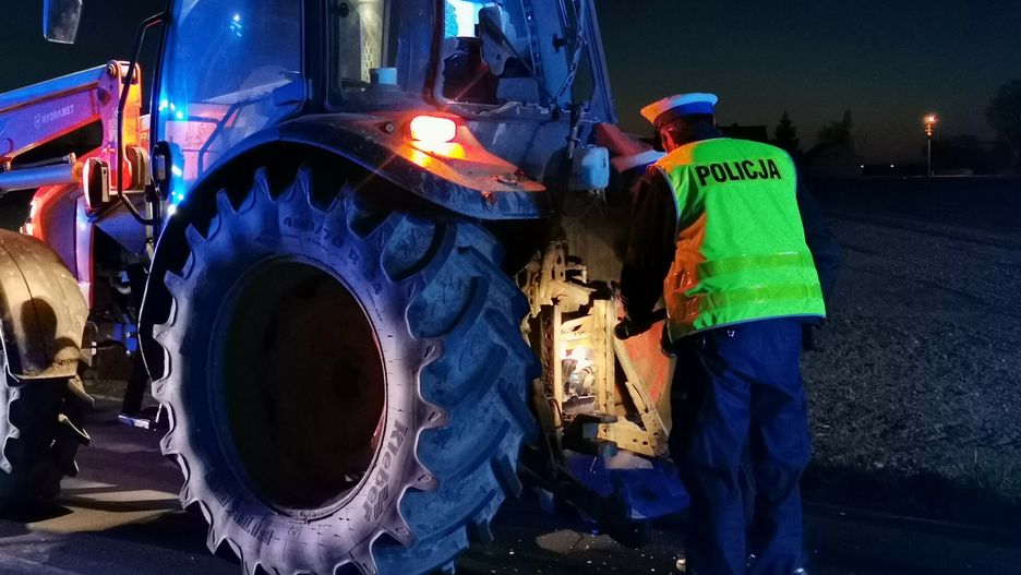 Areszt dla traktorzysty, który po pijanemu wjechał w bmw