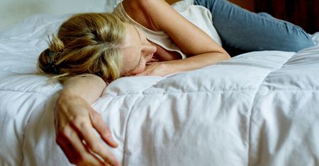 Pojawia się nagle. Kardiolog wyjaśnia, że to objaw raka serca