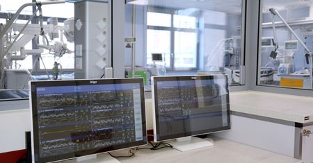 Koronawirus. Ponad 17 mln zł dla szpitali. Wsparcie walki z COVID-19