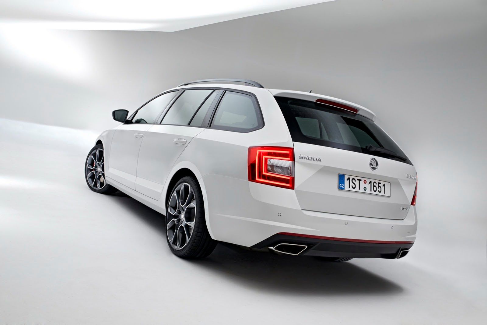 Škoda Octavia RS - najmocniejsza Octavia na zdjęciach producenta [galeria] 47