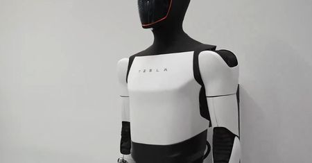 Tesla rozpoczyna produkcję Optimusa. Cel: 20 000 robotów tygodniowo