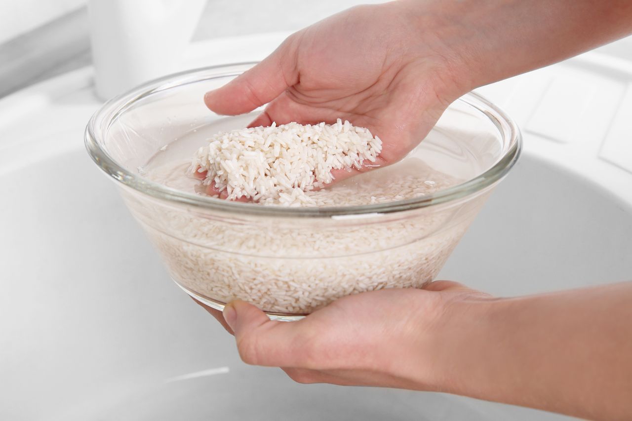 Nie wylewaj wody po gotowaniu ryżu