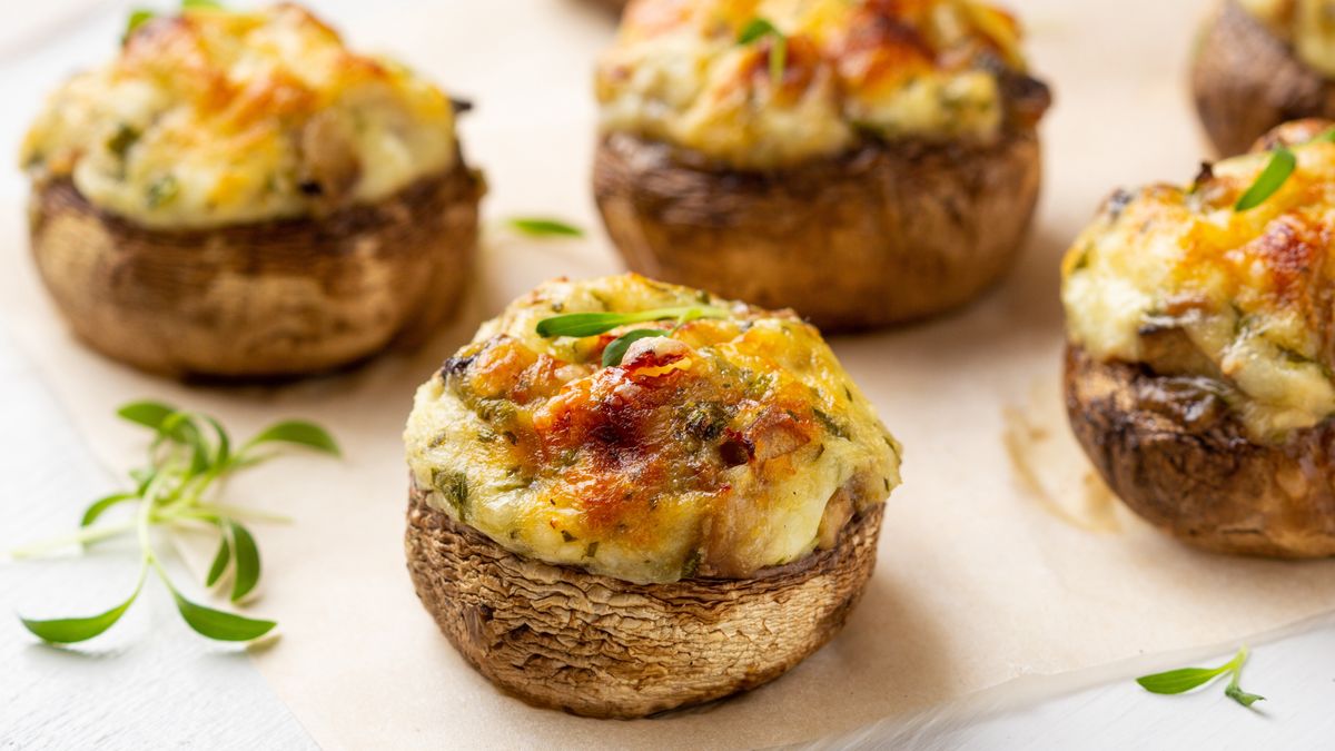 Pieczarki faszerowane serem to ekspresowa przekąska