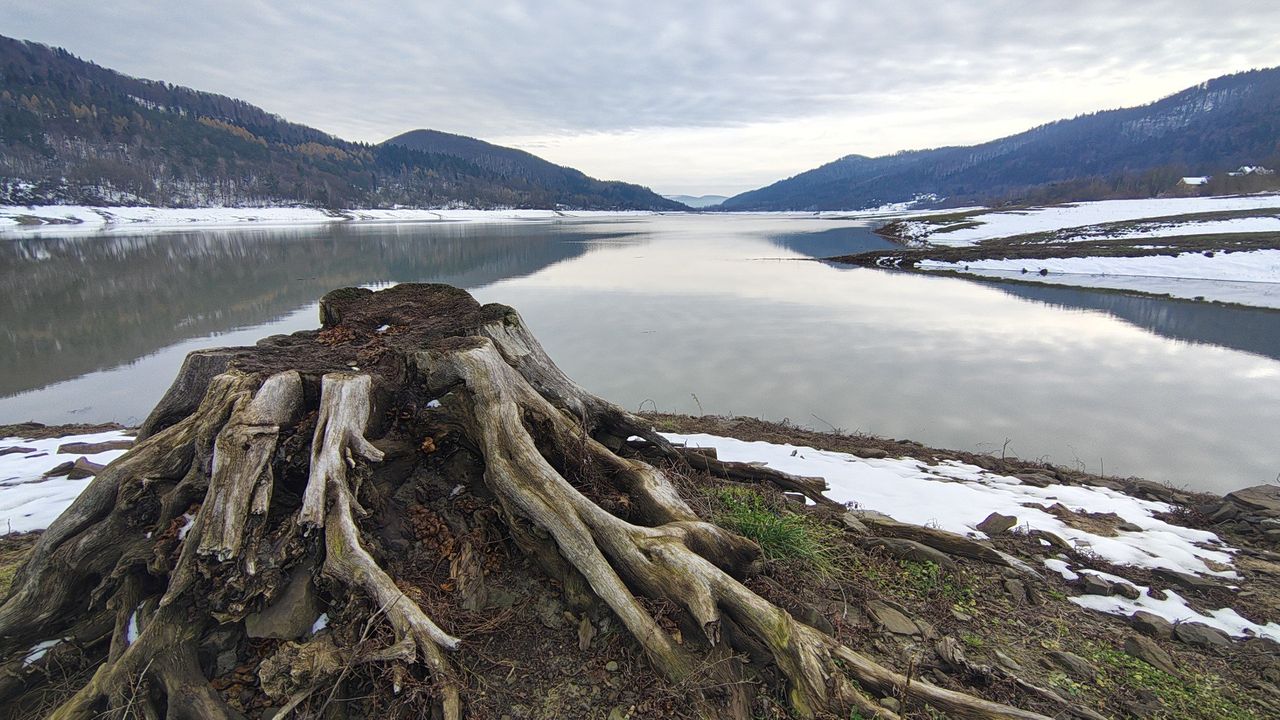 Śnieżyce pomogły Klimkówce. Takiego poziomu wody w jeziorze nie było od bardzo wielu miesięcy