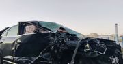 Świdwin: Pociąg towarowy uderzył w audi na przejeździe kolejowym