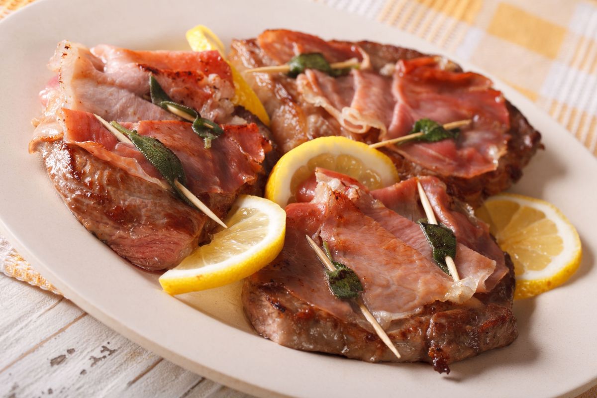 Saltimbocca alla romana to kwintesencja rzymskiej kuchni