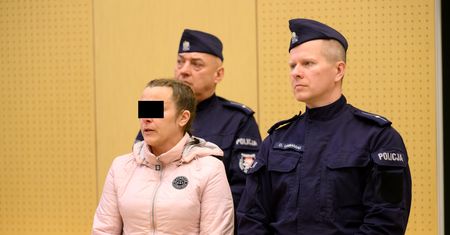 Całą rozprawę walczyła ze łzami. Po ogłoszeniu wyroku nie wytrzymała