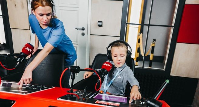 Radio ZET ze studiem dla dzieci w miniciti w Warszawie