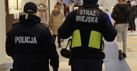 Nastolatkom nudziło się podczas ferii. Postanowili ukraść coś ze sklepu
