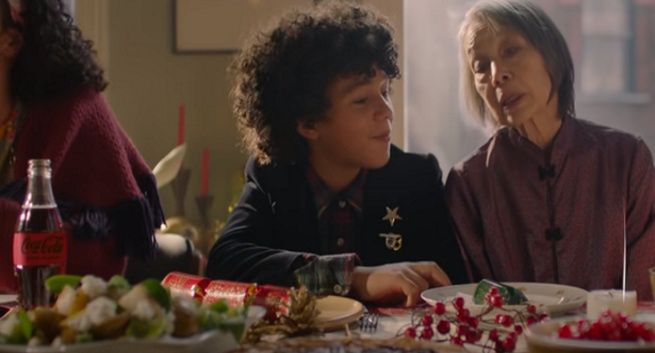 "Prawdziwa magia" w świątecznym spocie Coca-Coli. W Polsce w kampanii Cezary Pazura