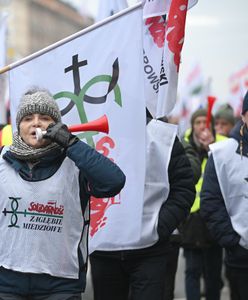 Kilka tysięcy związkowców w Warszawie. Protestują przeciwko likwidacji elektrowni węglowych