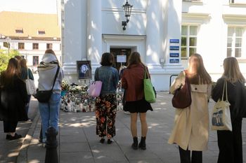 Strażnik z UW walczy o zdrowie po ataku Mieszka R. Tak można mu pomóc