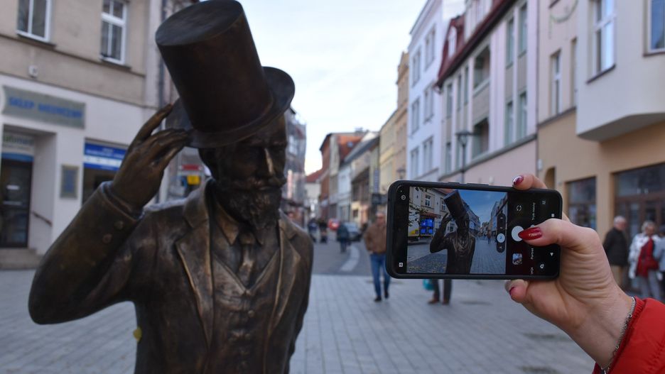 Pomnik wielkiego (nie wzrostem) burmistrza Otto Günthera stanął w samym centrum Rybnika