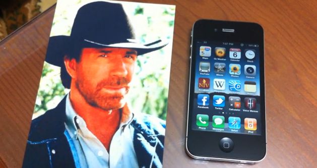 Śmieszne: Chuck Norris poprawia działanie iPhone’a