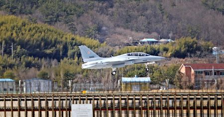 Pierwszy polski FA-50 oblatany