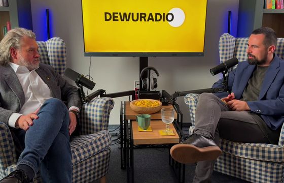 Dewuradio współpracuje z kanałem telewizyjnym