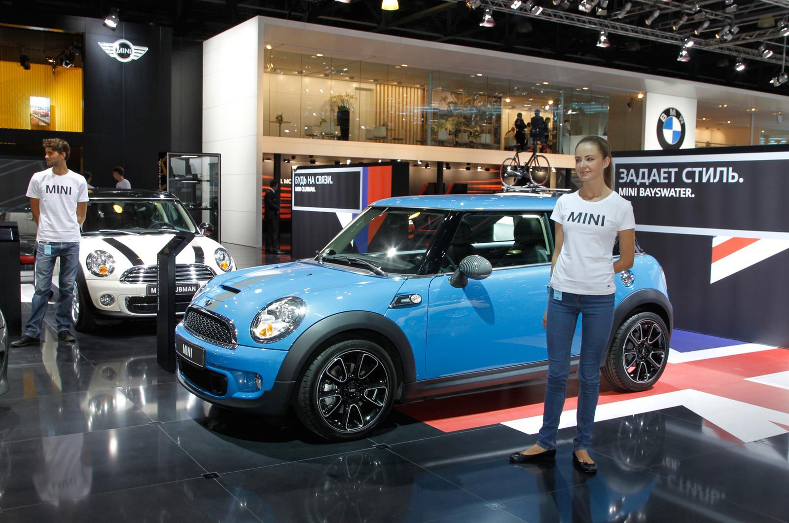 Hostessy z targów motoryzacyjnych w Moskwie (2012) [galeria] 2