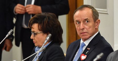 Dzięki TVP dowiedzieli się o aferze. "PiS ma poczucie, że jest w zagrożeniu"