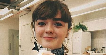 Maisie Williams świętuje zakończenie "Gry o Tron" nowym imagem. Korzystna zmiana?
